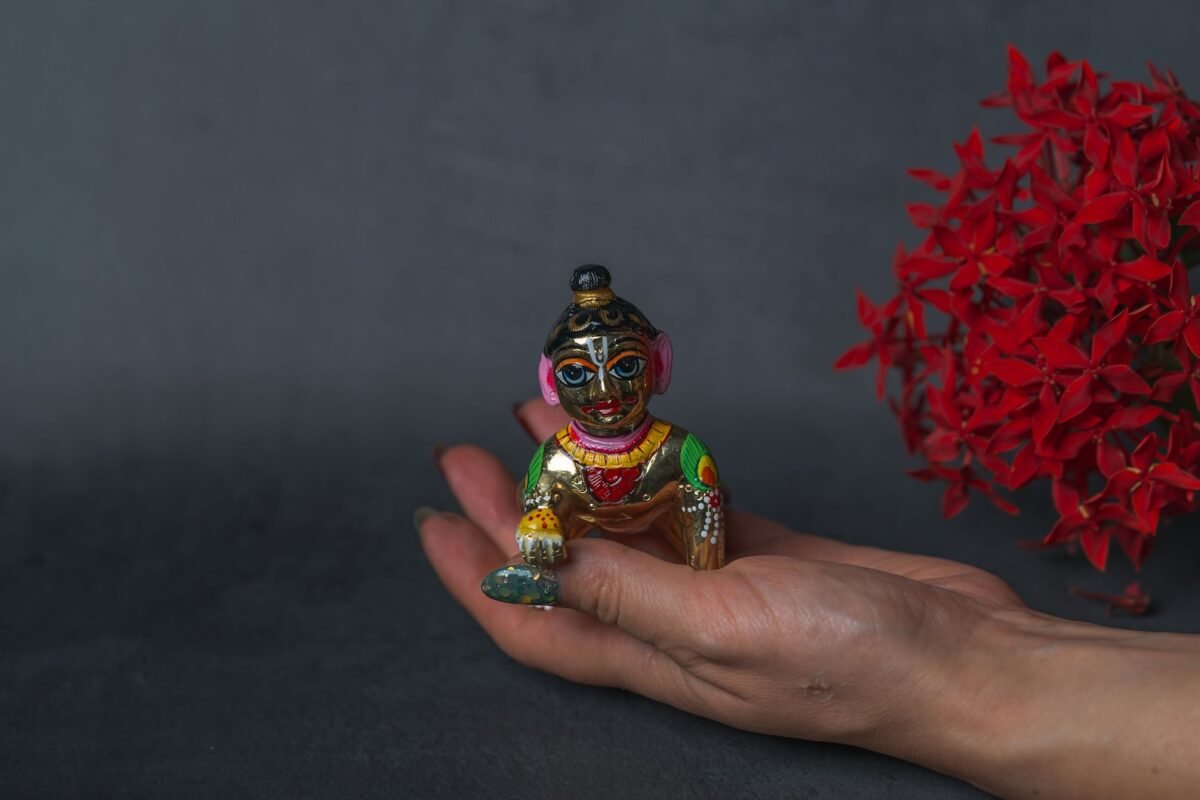 3" inches Beautiful Laddu Gopal murti ,deity God, Murti God,Hare Krishna, Spiritual things, Holy things.(be sure to read the description)