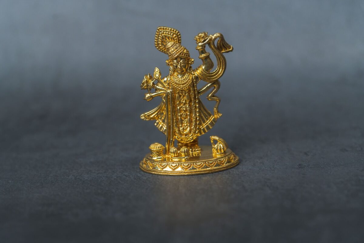 Shrinathji is a form of Krishna , Indian Lord, Brass figurine of high quality, handmade Hare Krishna. decoder for home,Metal a statue