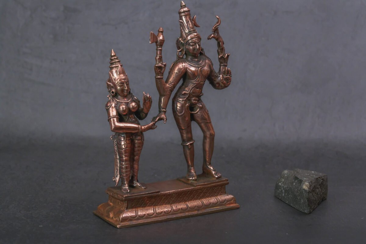 Copper Handmade  Shiva and Parvathi 562 Gram Murti.