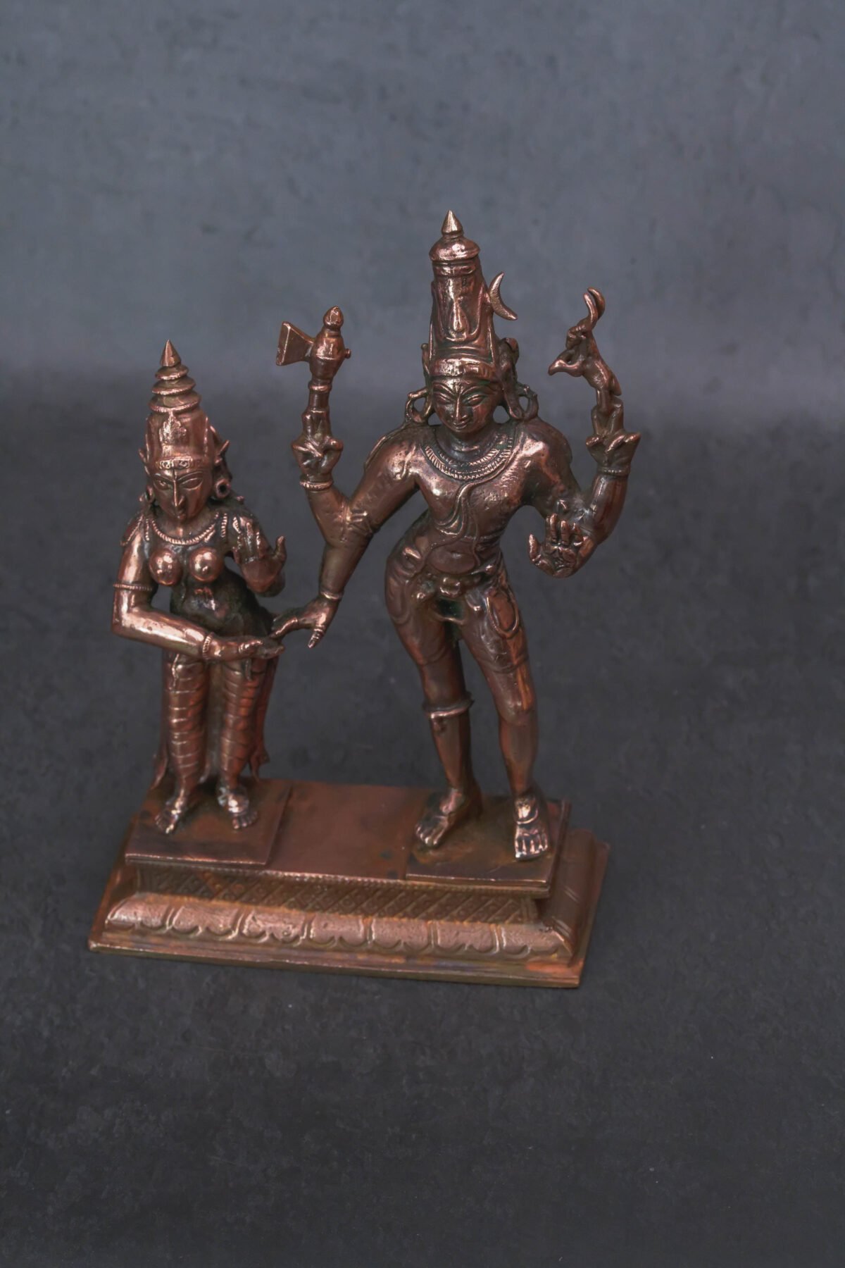 Copper Handmade  Shiva and Parvathi 562 Gram Murti.