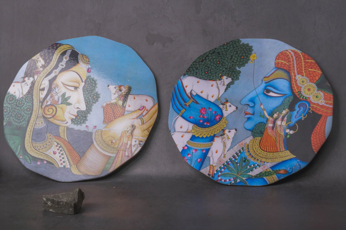 Radha Krishna Round Shape Wooden Wall Hanging Decor | Decorative Hanging Items for Living Room, Modern Wall Decoration Artworks for Home