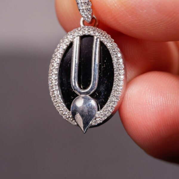 Tilak pendant is a beautiful representation of spiritual devotion  silver 92.5,High-Quality details, Hare Krishna, Vayshnava pendant