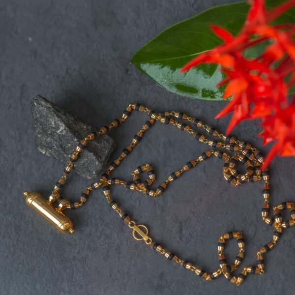 Original Gold 18K Set for Vayashnavas, Kavacha with Tulasi.