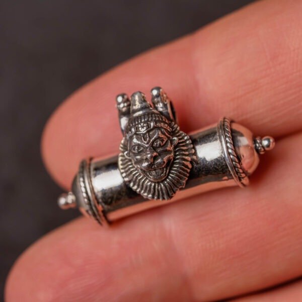 Kavacha Silver pendant with labradorite stone is a beautiful representation of spiritual devotion silver 92.5,High-Quality details, Hare Krishna, Vayshnava pendant